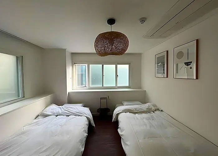 Ara125 Hotel 2*